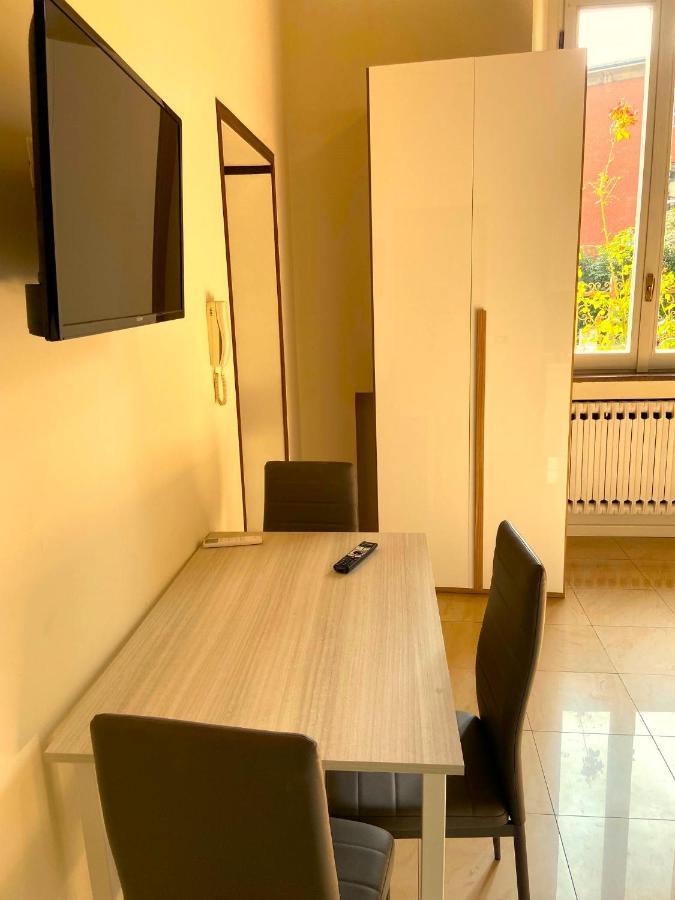 Apartment In Villa Milano ภายนอก รูปภาพ