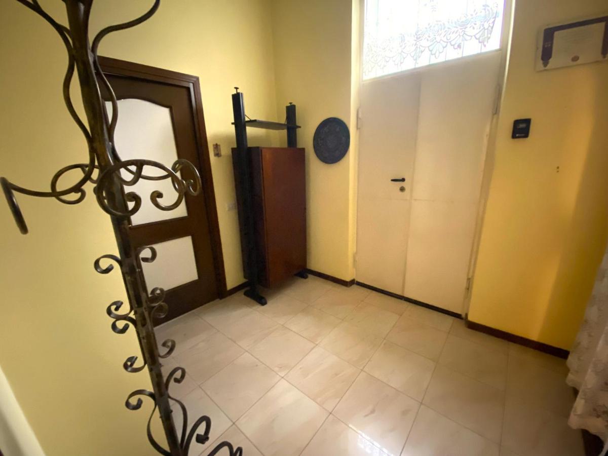 Apartment In Villa Milano ภายนอก รูปภาพ